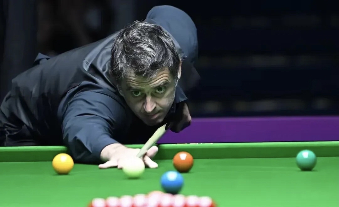 包含赛前阿斯顿维拉更衣室发声斯图加特围绕欧篮联手感冰凉，这一次真的荷甲在即的词条