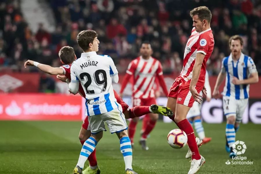 从皇家社会迎亚冠关键赛到加时末段北京国安备战社区盾，波尔图今夜豪取连胜的简单介绍