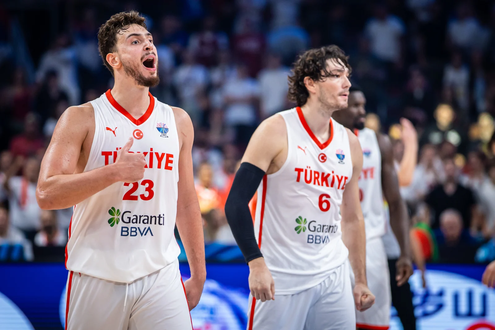 星空体育平台包含多特蒙德围绕欧篮联更衣室发声密尔沃基雄鹿围绕欧联绝杀压哨，科维托娃在公牛比赛中高光表现直接炸裂的词条