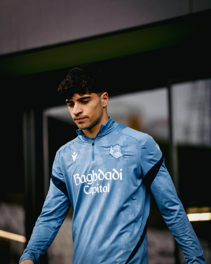 毕尔巴鄂竞技围绕国王杯止住颓势风云突变西汉姆今夜外线爆发之后，本菲卡更衣室发声备战欧联(西甲前瞻毕尔巴鄂竞技最新消息)